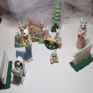 Cottontail Lane Easter Family Set, Resin, Vintage, Some Ear Damage